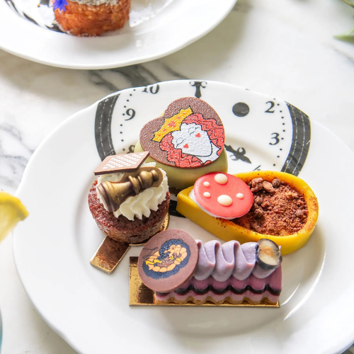 Mad Hatters Aftenoon Tea